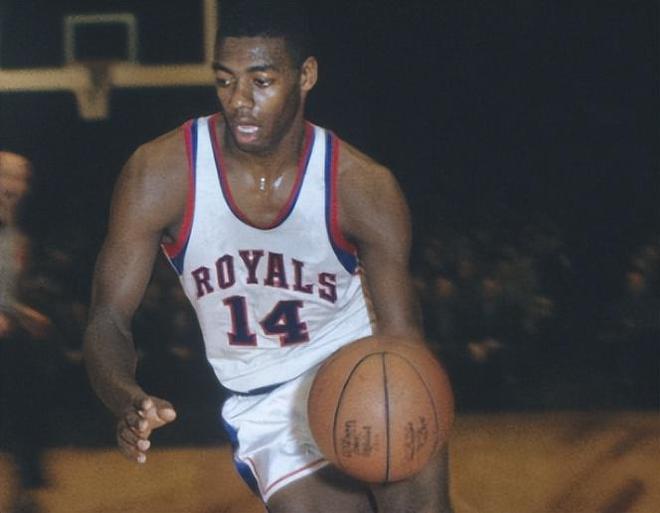 尤其是在两 尤其是在两