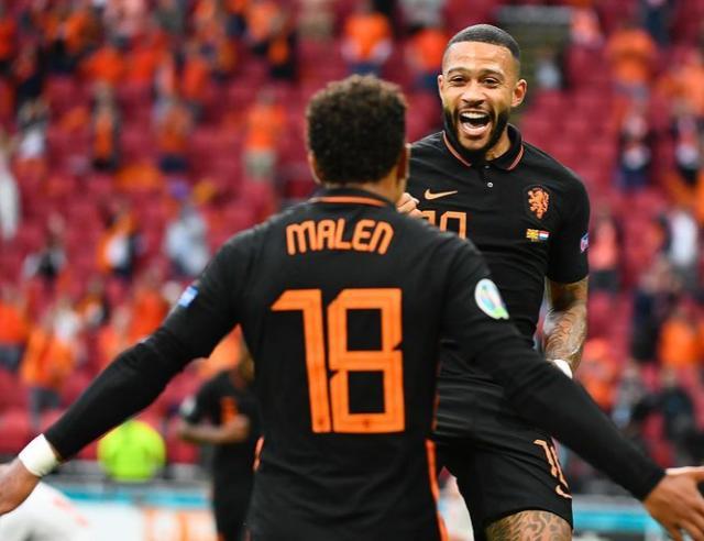 显得犹豫和 显得犹豫和